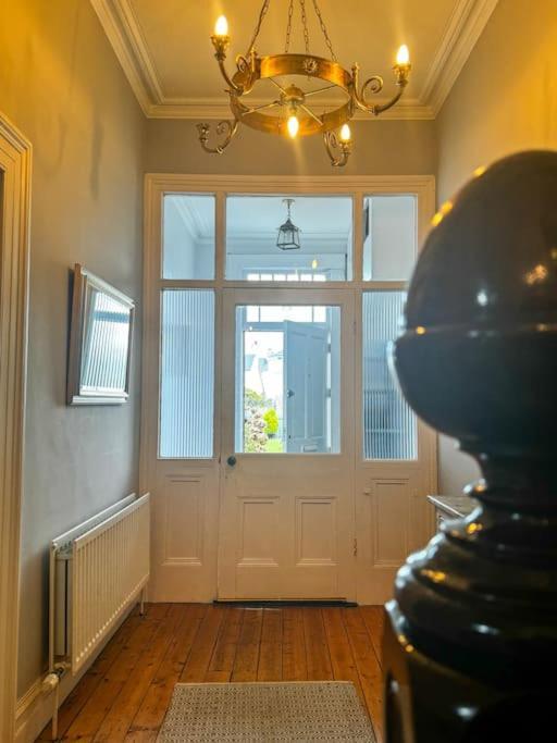 The Victorian Townhouse Portrush 빌라 외부 사진