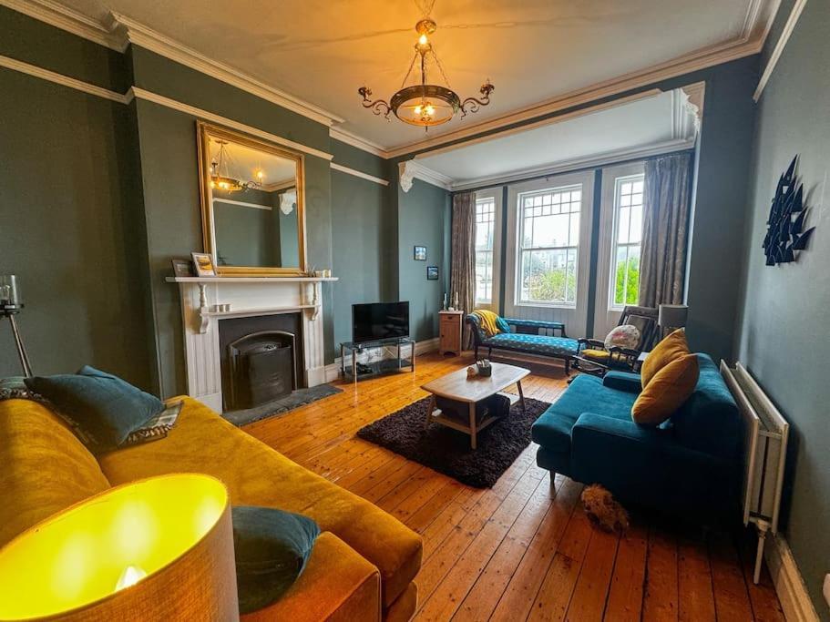 The Victorian Townhouse Portrush 빌라 외부 사진